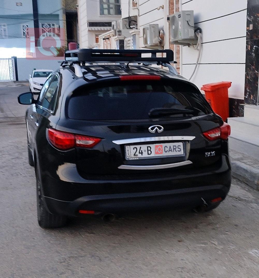 ئینفینیتی FX